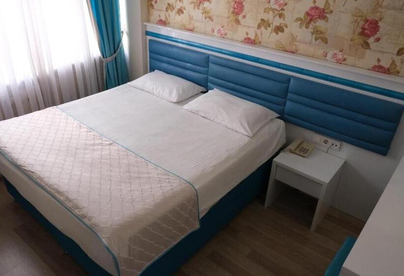 Standart Oda, Star Holiday