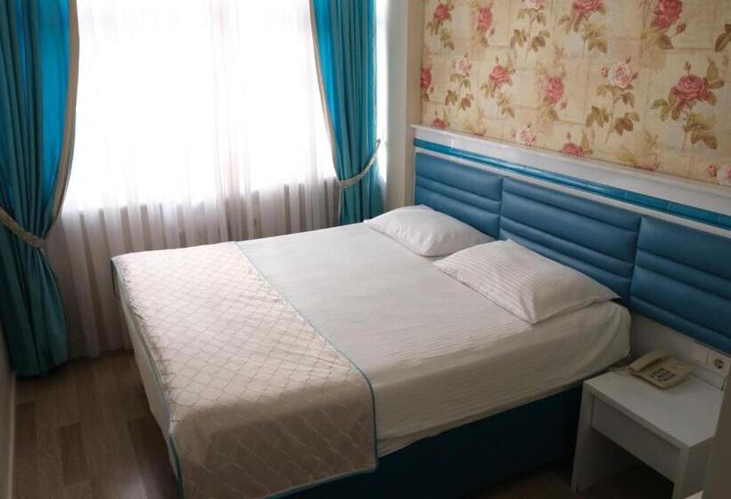 Standart Oda, Star Holiday