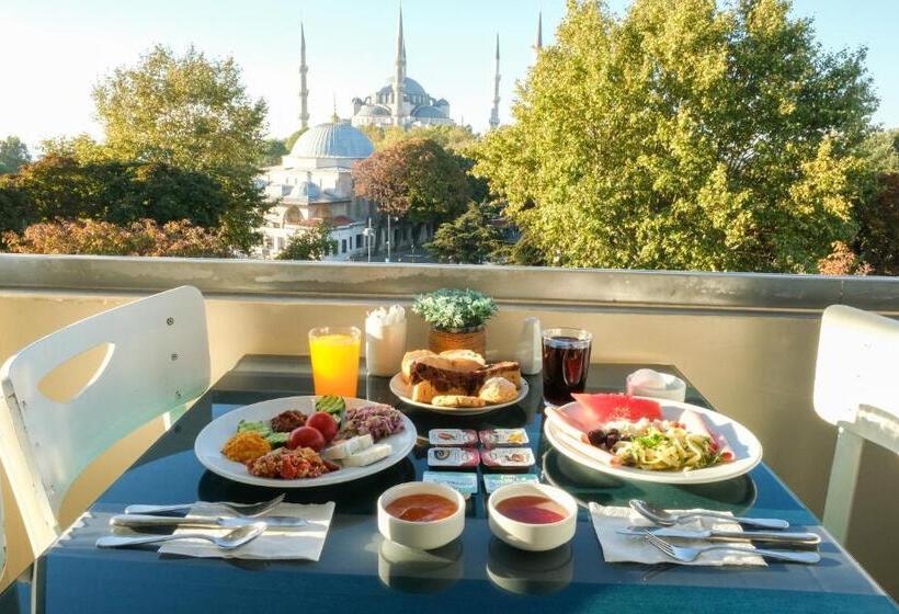 Üç Kişilik Standart Oda, Star Holiday