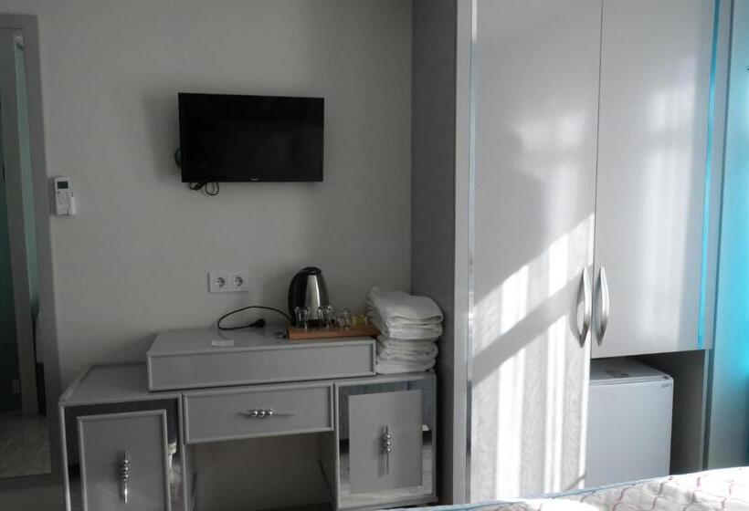 Üç Kişilik Standart Oda, Star Holiday