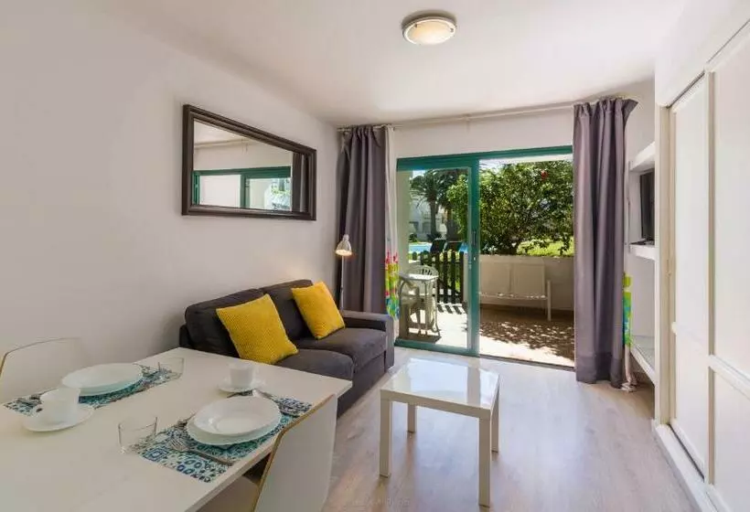استودیو استاندارد با تراس, Apartamentos Los Rosales