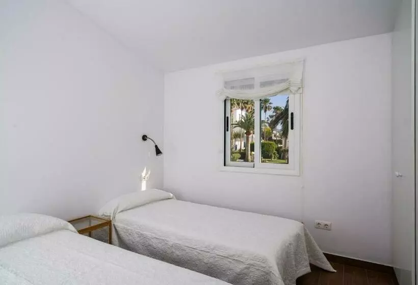 آپارتمان دوبلکس 1 خوابه, Apartamentos Los Rosales