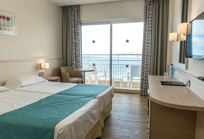 غرفة قياسية مطلّة علي البحر, Cynthiana Beach