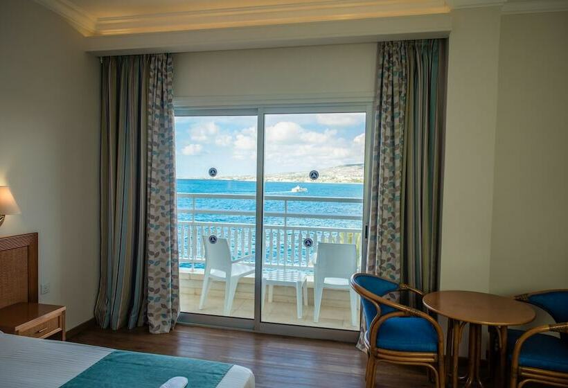 غرفة قياسية فردية مطلة علي البحر, Cynthiana Beach