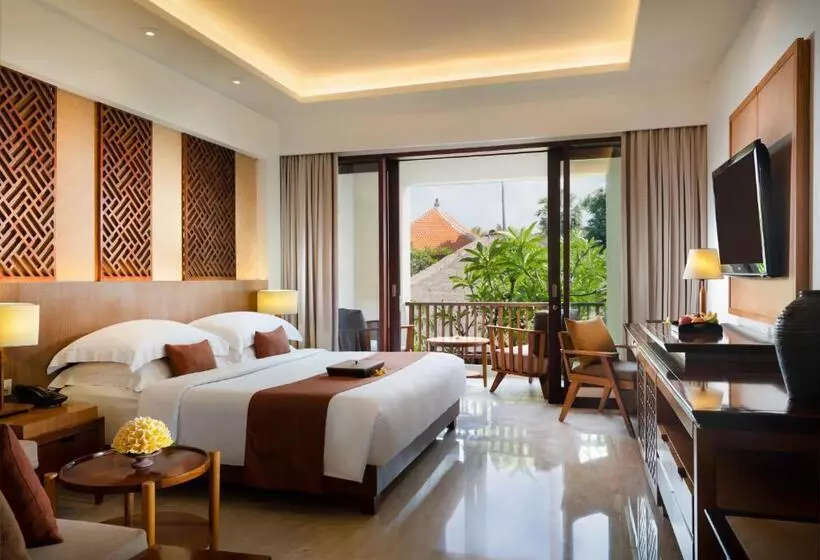 اتاق لوکس سه تخته, Bali Niksoma Boutique Beach Resort
