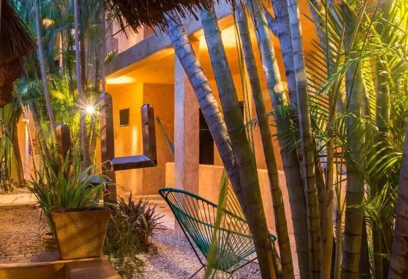 キングサイズベッドのスーペリアルーム, Barrio Latino Hotel Drop And Go By Bestoffer Stays
