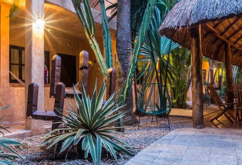 חדר סטנדרט עם מיטת קינג, Barrio Latino Hotel Drop And Go By Bestoffer Stays