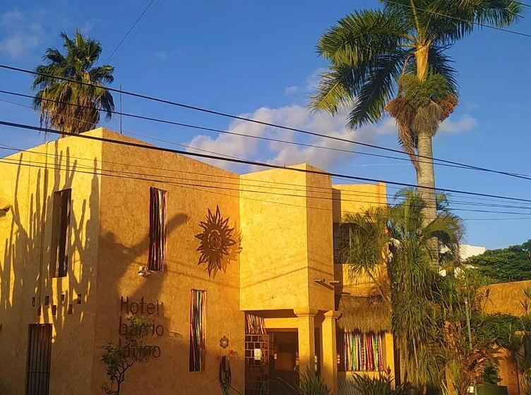 Standard Szoba King Size Bed, Barrio Latino Hotel Drop And Go By Bestoffer Stays