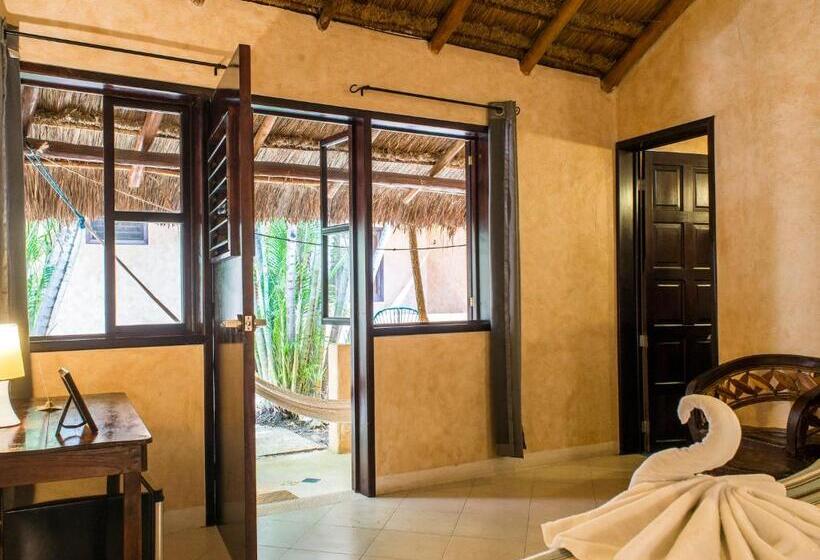 חדר סטנדרט עם מיטת קינג, Barrio Latino Hotel Drop And Go By Bestoffer Stays