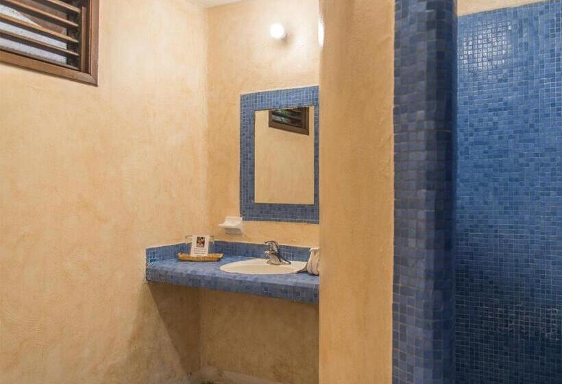 חדר סטנדרט עם מיטת קינג, Barrio Latino Hotel Drop And Go By Bestoffer Stays