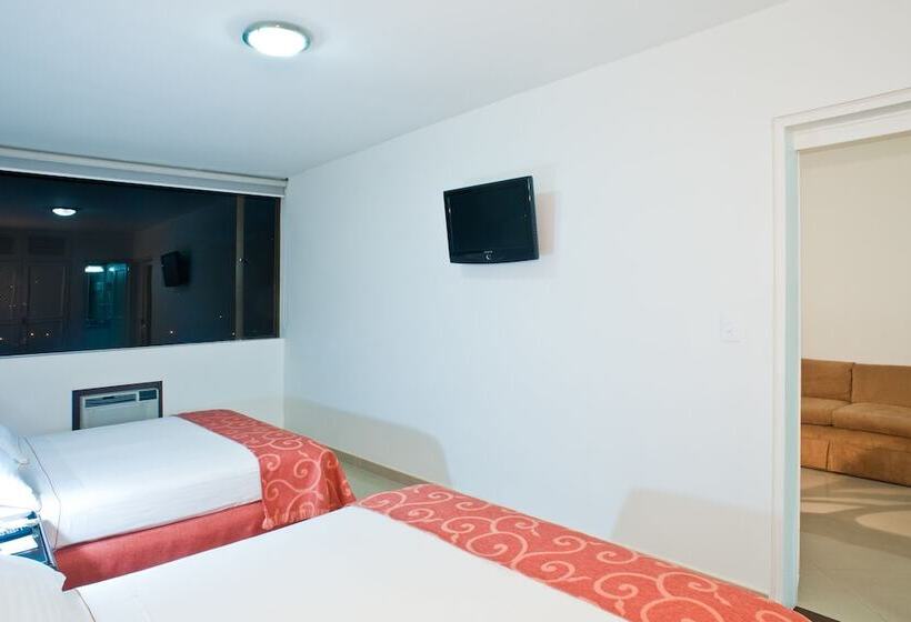 패밀리 룸, Dann Combeima