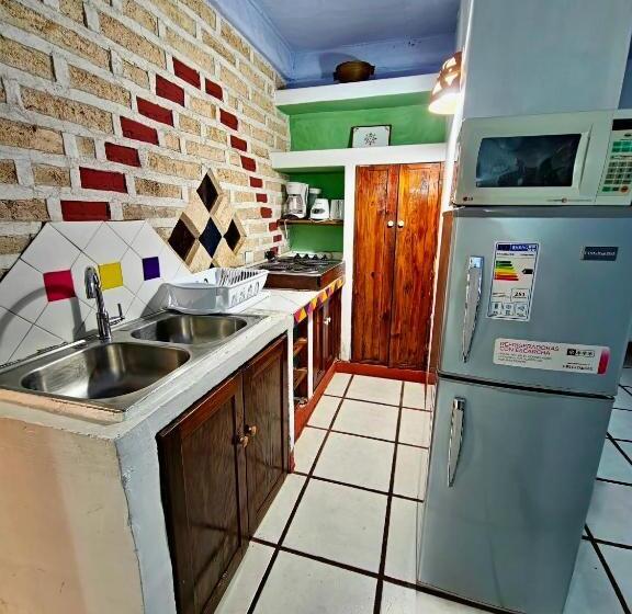 اتاق استاندارد سه نفره, Eco Suites Uxlabil Guatemala