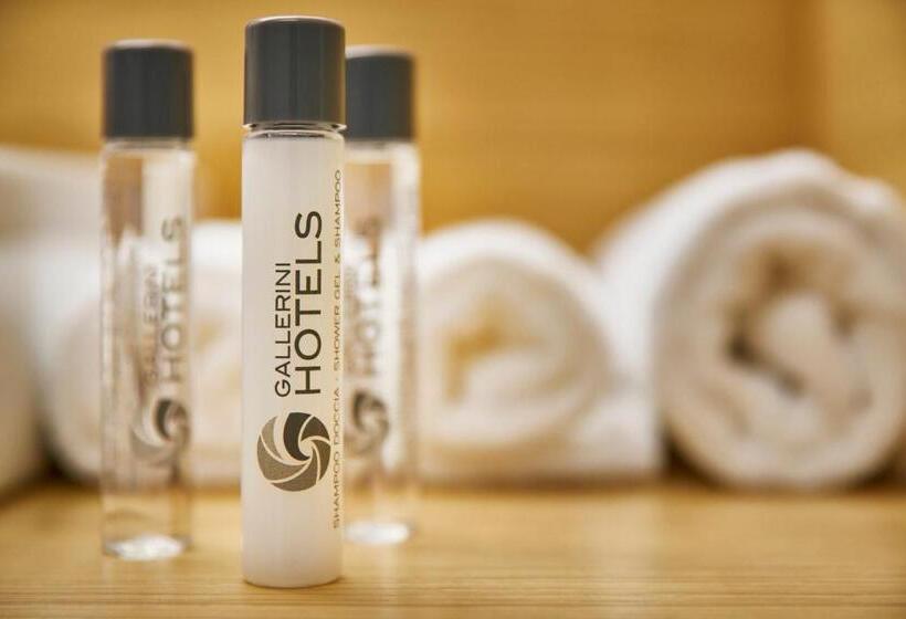 جناح جونيور, Fonzari