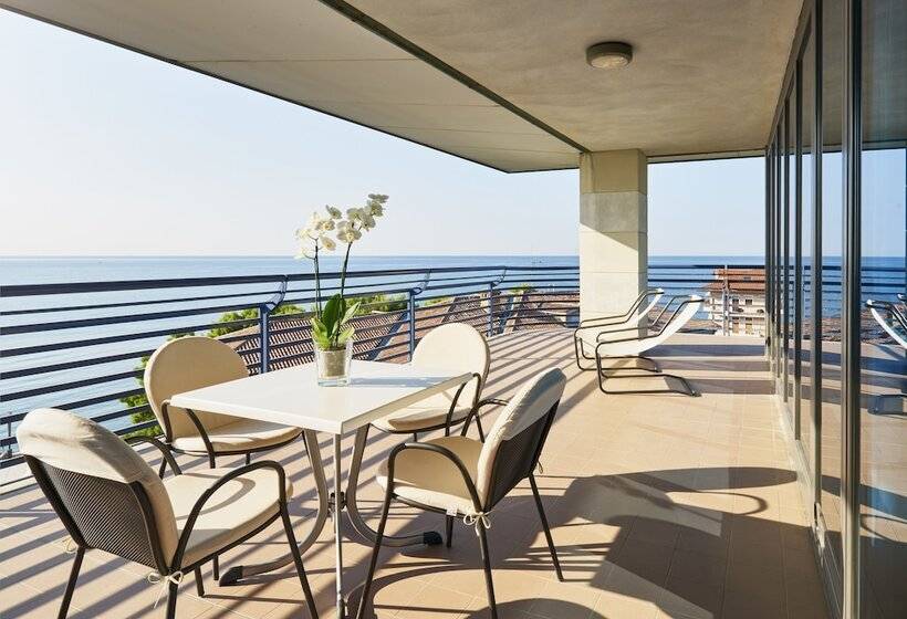 Номер Стандарт, Fonzari