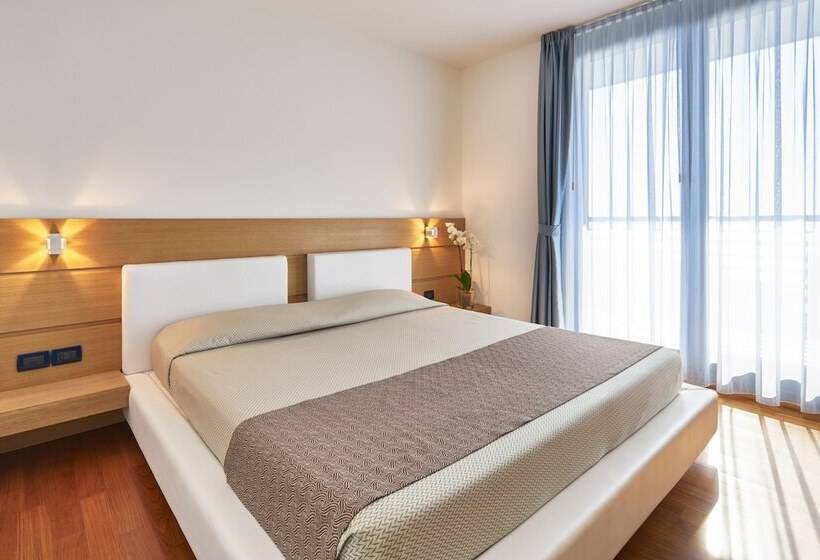 غرفة قياسية, Fonzari