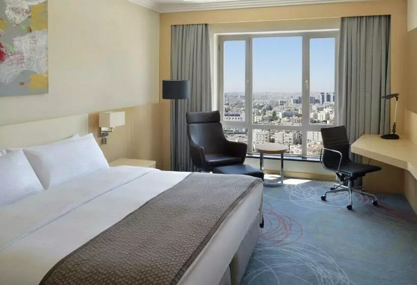 キングサイズベッドのスーペリアルーム, Mövenpick Hotel Amman