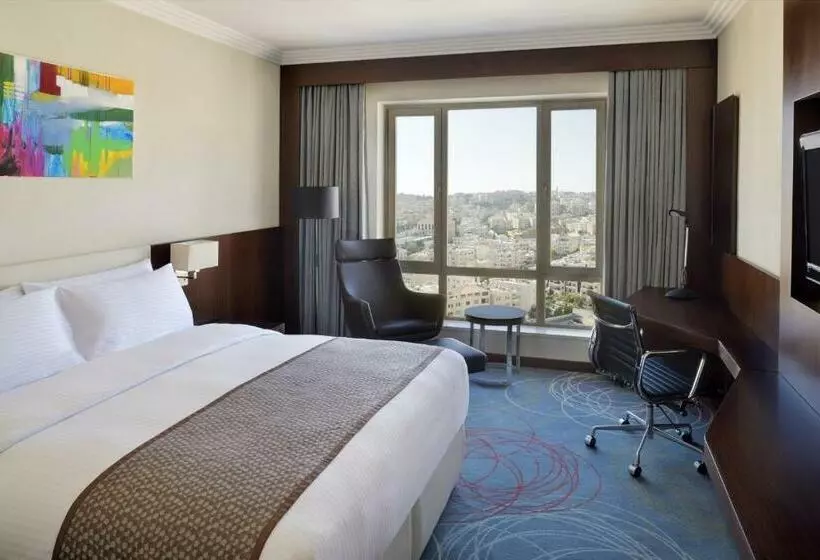 キングサイズベッドのエクゼクティブルーム, Mövenpick Hotel Amman