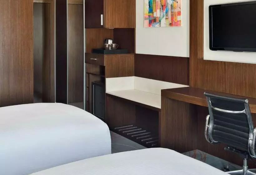 エクゼクティブルーム, Mövenpick Hotel Amman