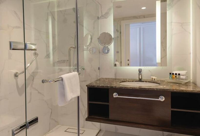 سوییت اجرایی, Mövenpick Hotel Amman