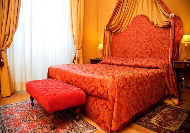 غرفة سوبيريور, Palazzo Guiscardo Pietrasanta