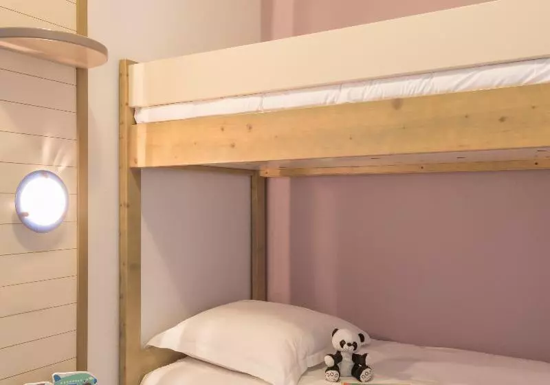 استودیوی استاندارد با چشم‌انداز دریا, Residence Pierre & Vacances La Rostagne