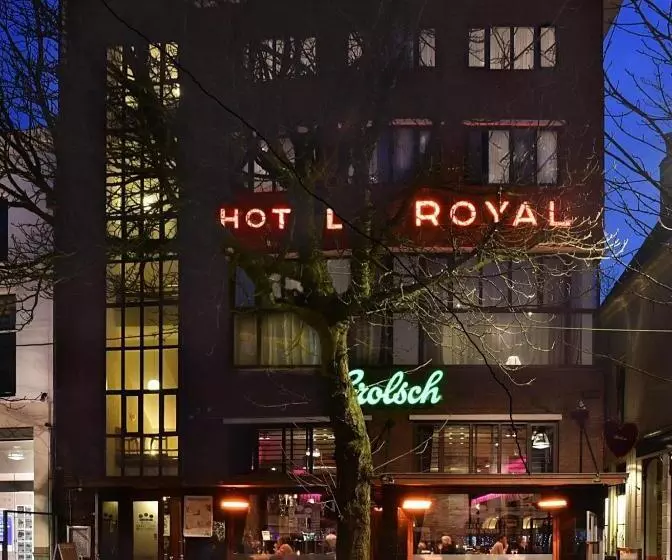 スタンダードシングルルーム, Royal