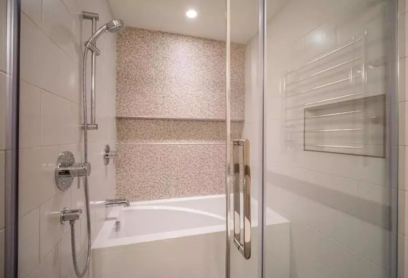 استودیوی استاندارد با چشم‌انداز دریا, Tighnamara Seaside Spa Resort