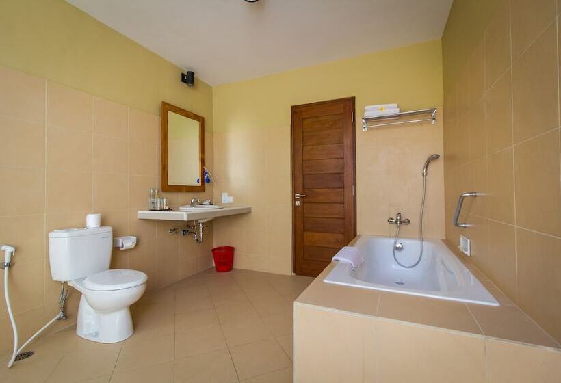 Бунгало Deluxe, Kuta Puri Bungalows Villas And Resort
