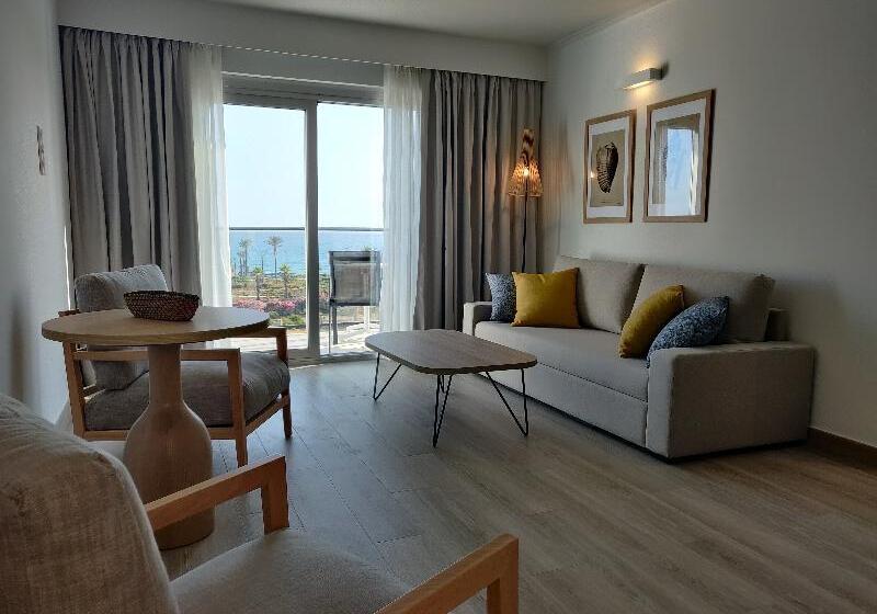 סוויטת ג'וניור, Cabogata Jardín