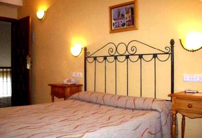 标准单人间, Coso Viejo