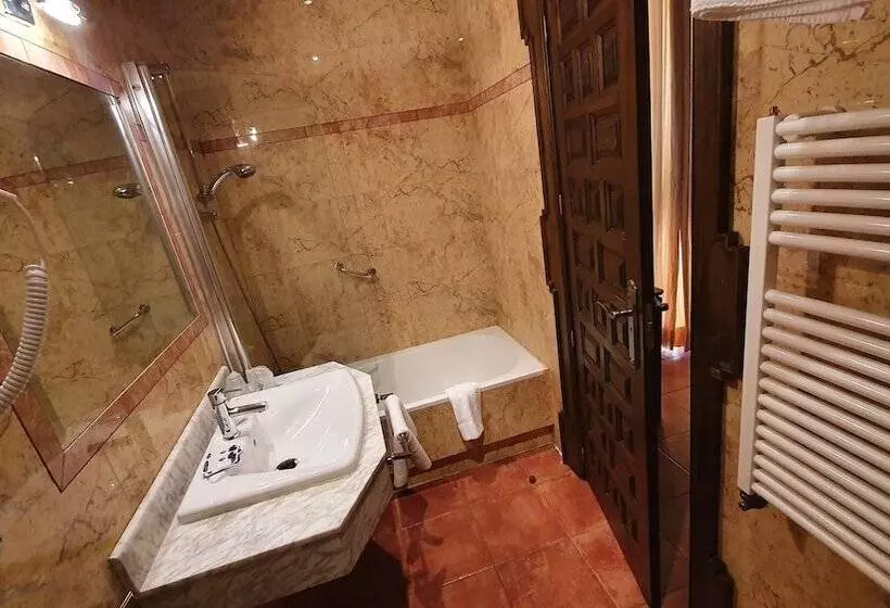 اتاق استاندارد اینتریور, Coso Viejo