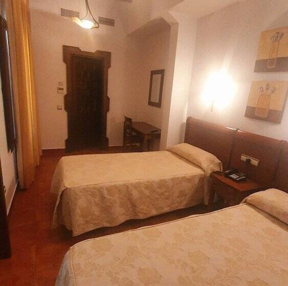 标准间内部标间, Coso Viejo