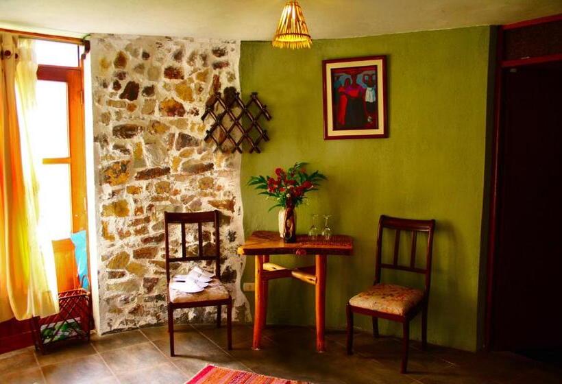 اتاق سوپریور, Kuntur Wassi Colca