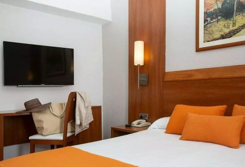 Habitació Economy, O7 Colombo