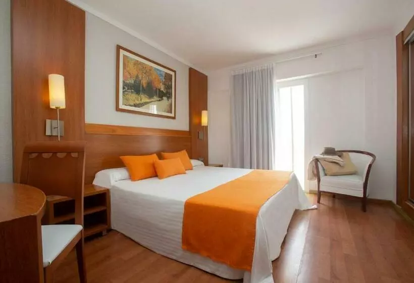 Habitació Estàndard Vista Mar Lateral, O7 Colombo