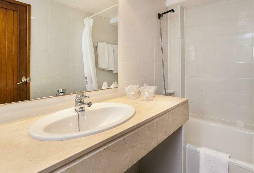 Номер Стандарт Боковой Вид на Море, O7 Colombo