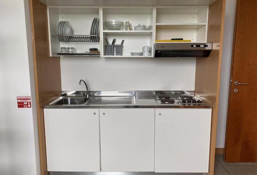 Номер Economy, Montemezzi