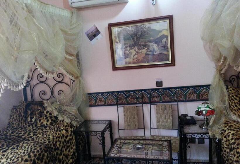 Quarto standard, Moroccan House