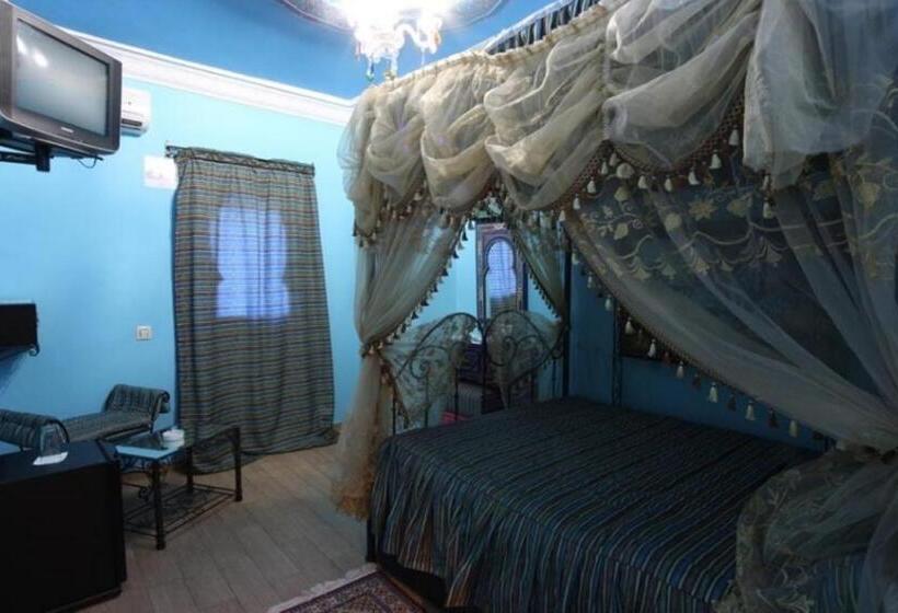 Quarto standard, Moroccan House