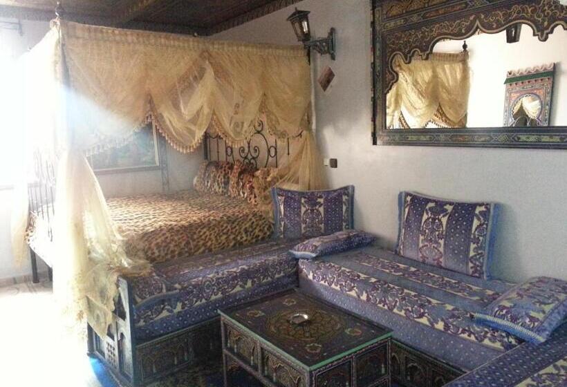 スタンダード４人部屋, Moroccan House