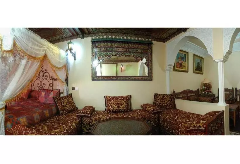 اتاق استاندارد چهار تخته, Moroccan House