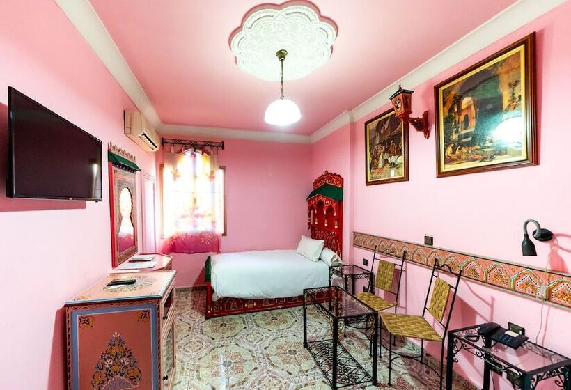 Quarto standart individual, Moroccan House