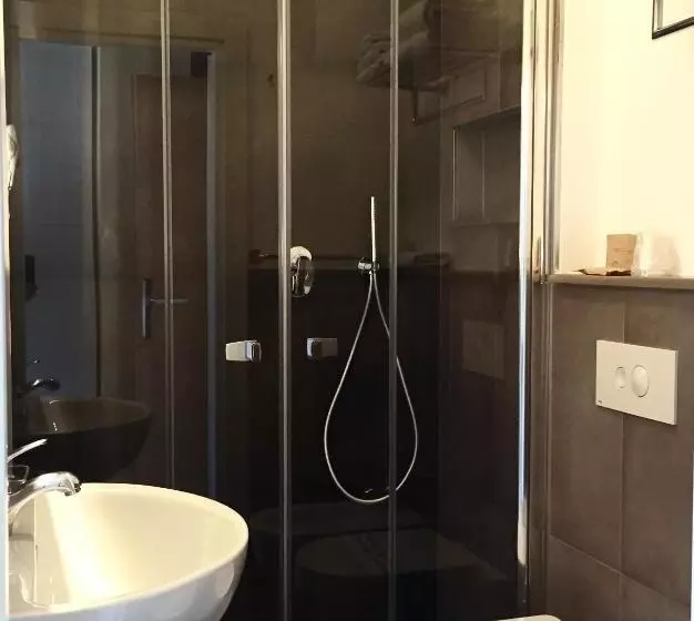 Standard-huone, Savoy