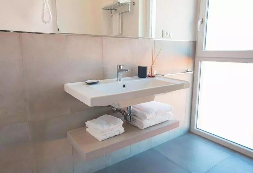 Triple Room Sea View, Savoy