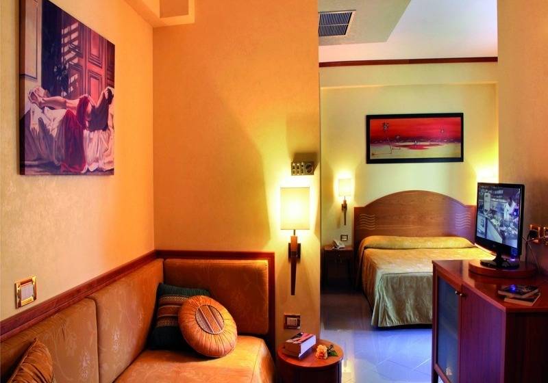 四人标准间, Tirreno