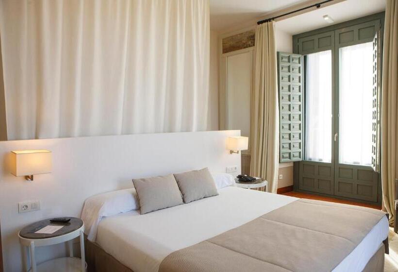 سوییت, Parador De La Granja