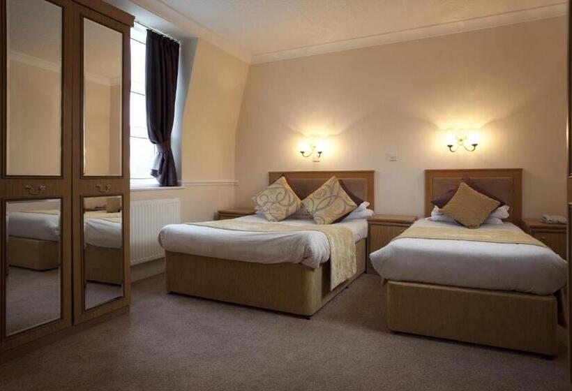 اتاق خانوادگی, Abbey Sands