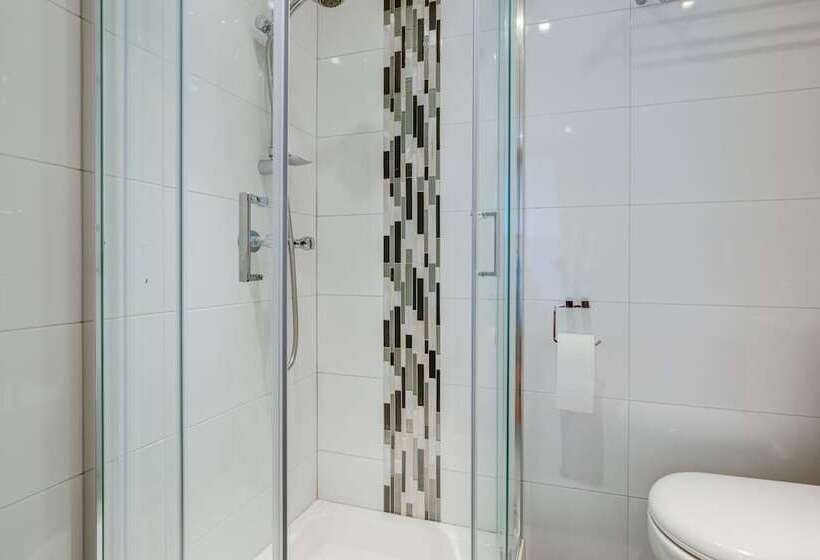 标准三人间, Admiral Hotel At Park Avenue