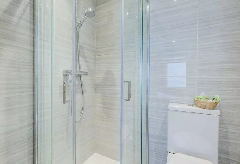 اتاق استاندارد چهار تخته, Admiral Hotel At Park Avenue