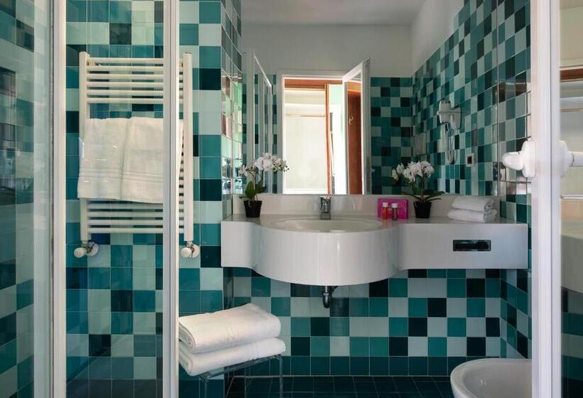 スタンダードルーム, Adua & Regina Di Saba Wellness & Beauty